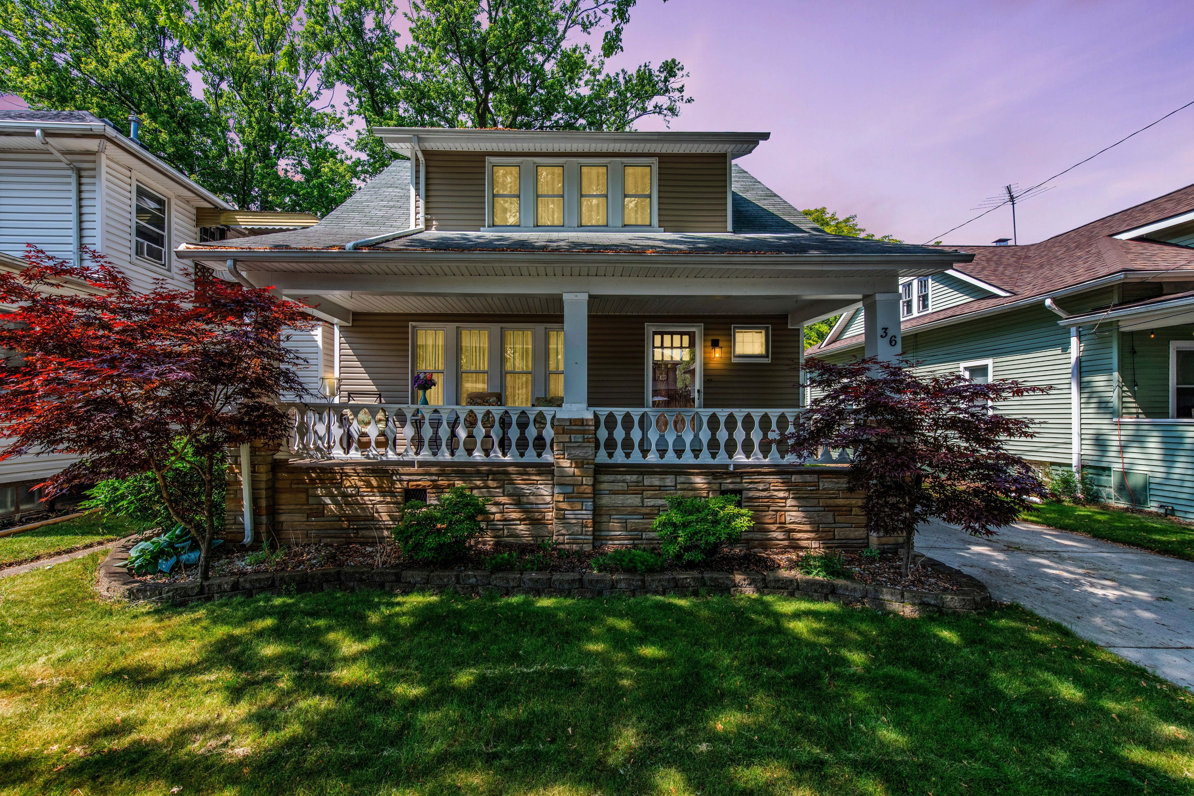 36 MOSER Place