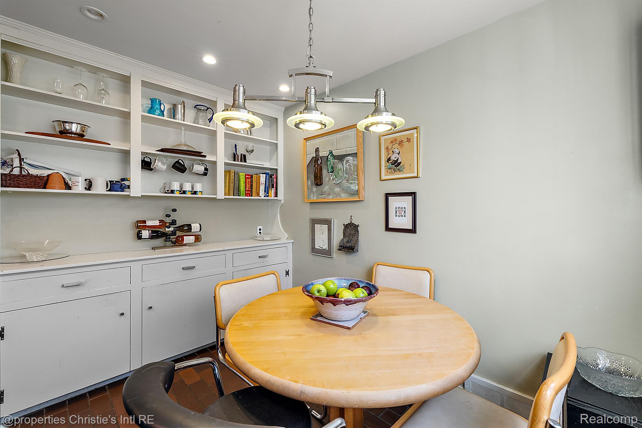 7400 JACKSON PARK Drive