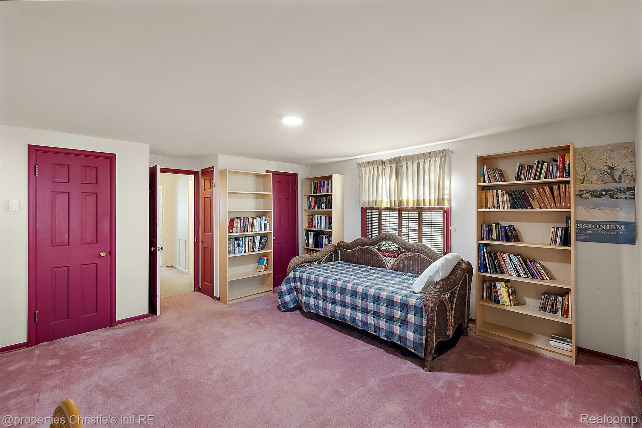 7400 JACKSON PARK Drive