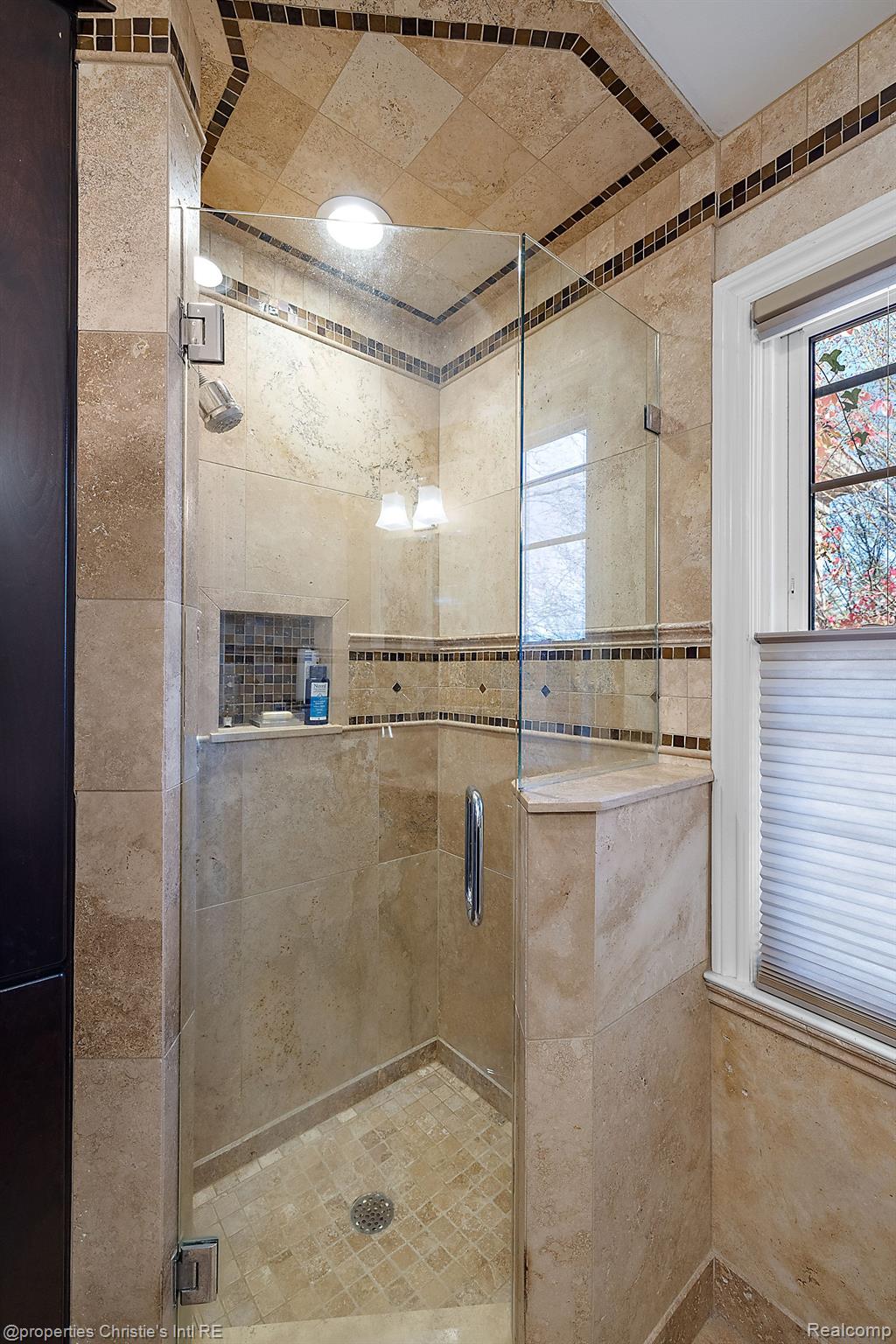 7400 JACKSON PARK Drive