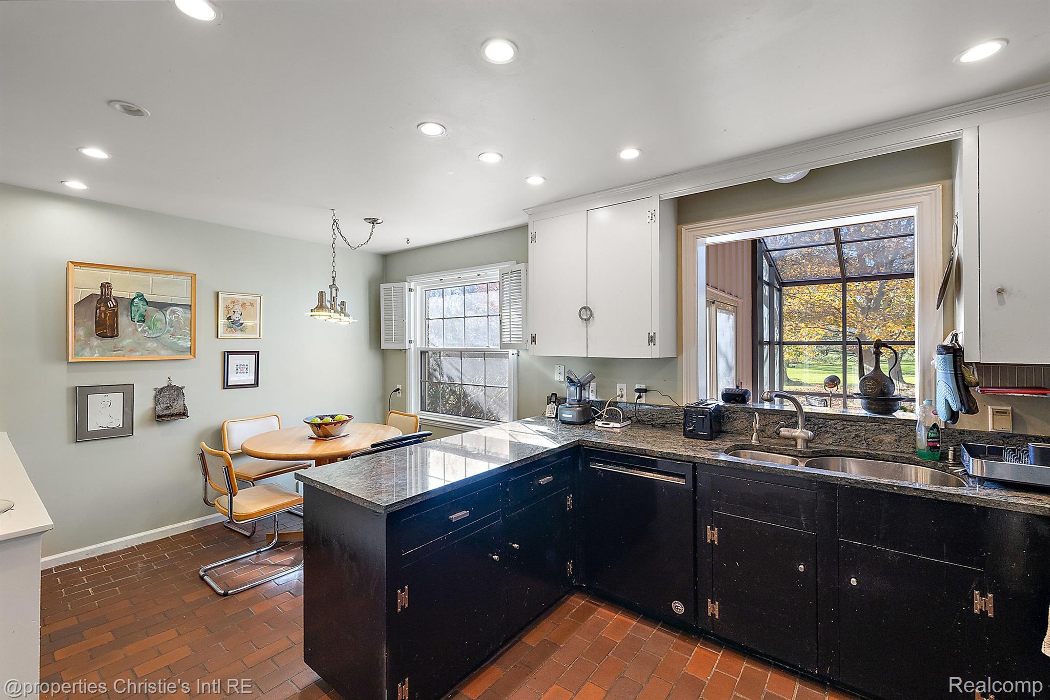 7400 JACKSON PARK Drive