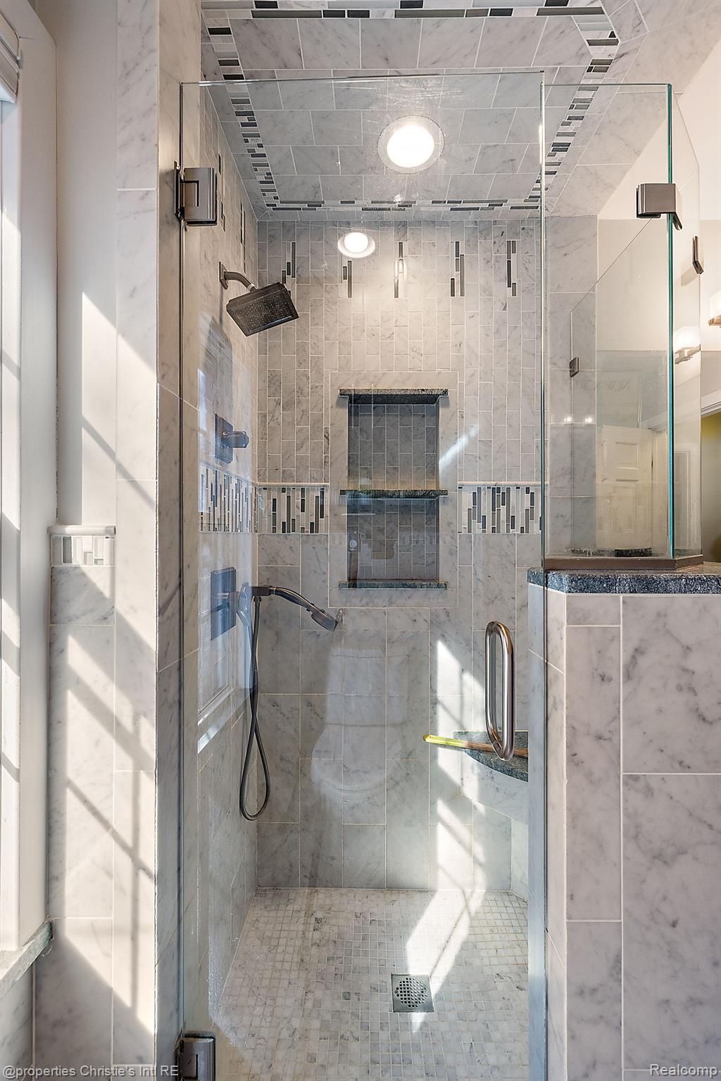 7400 JACKSON PARK Drive