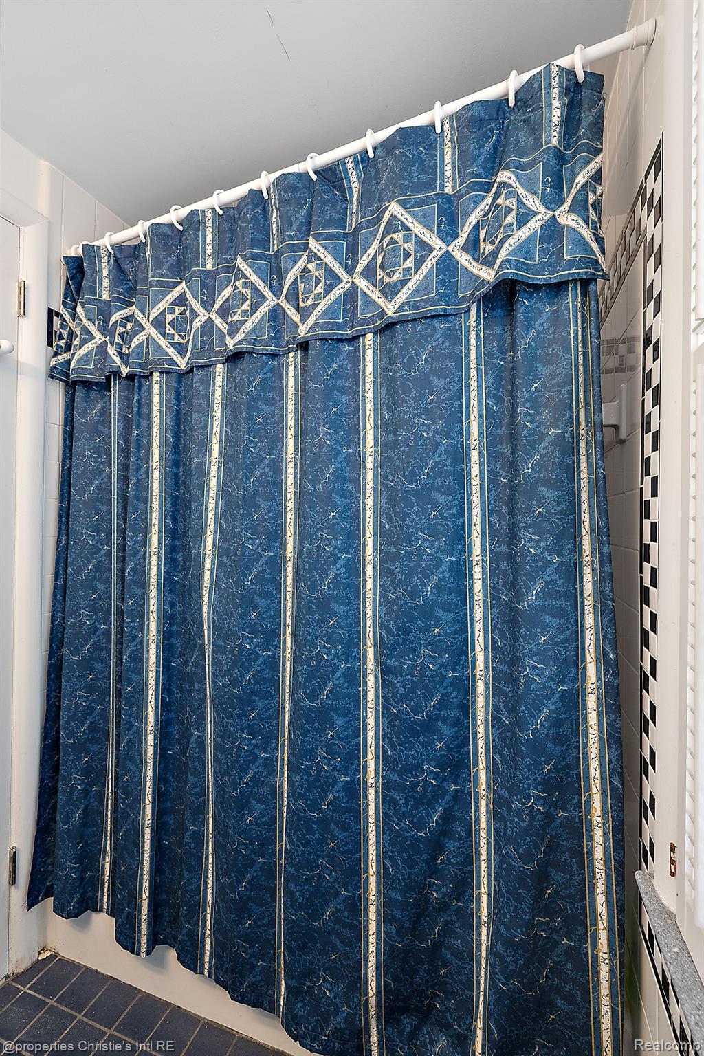 7400 JACKSON PARK Drive