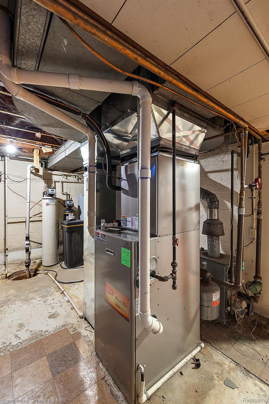 7400 JACKSON PARK Drive