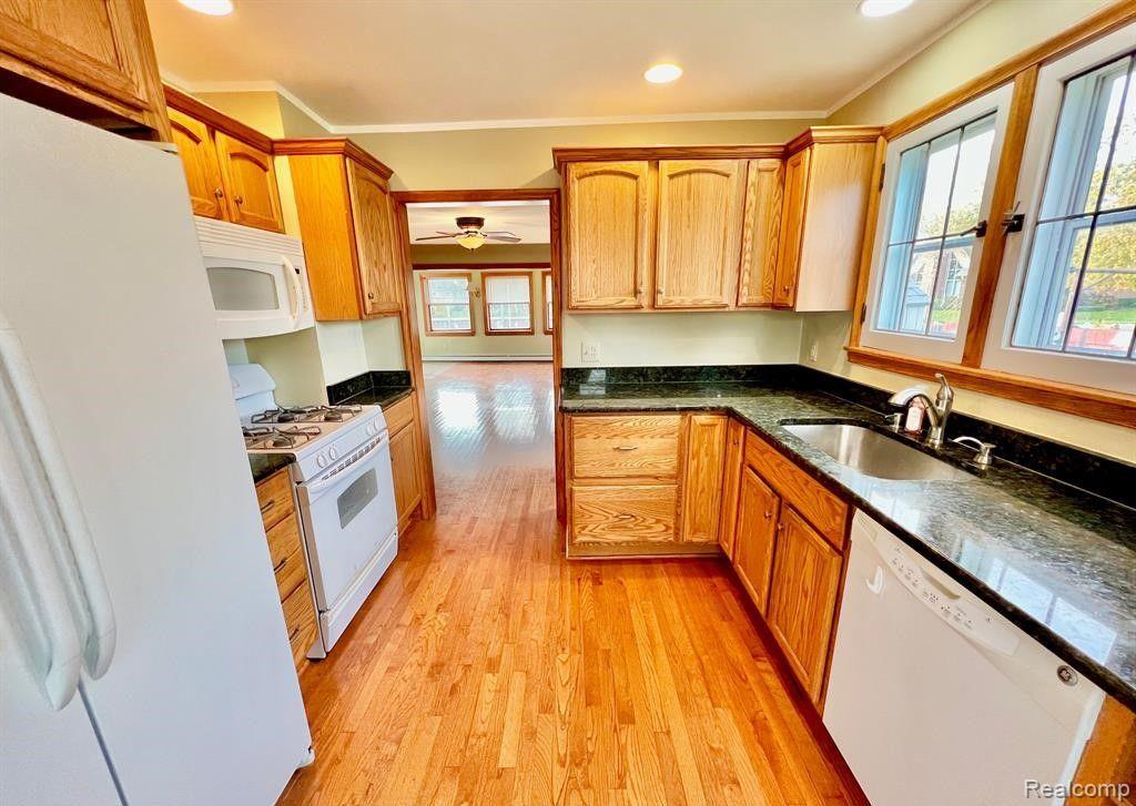 37697 MAST Court