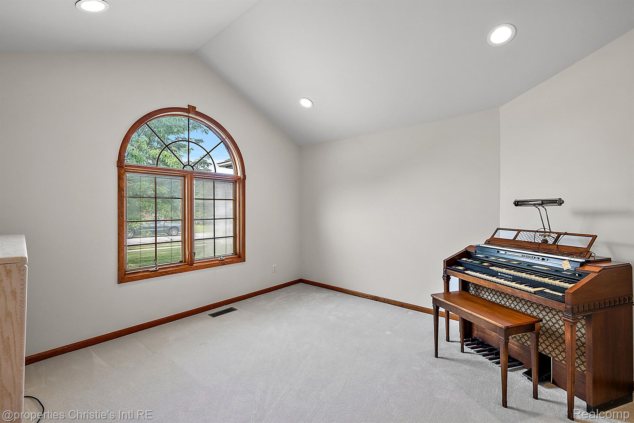 13222 VAN PAMEL Drive