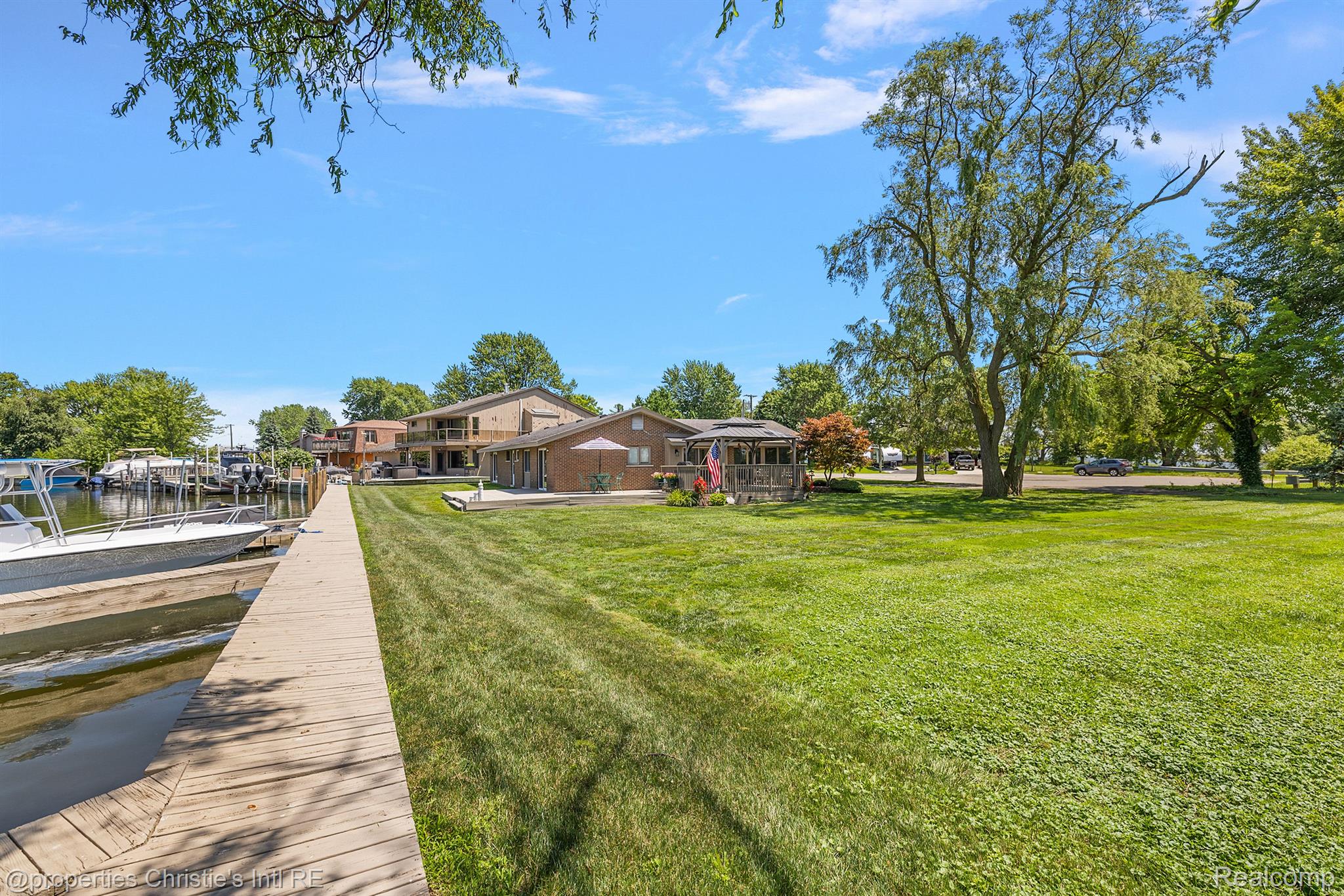 37337 LAKESHORE Drive