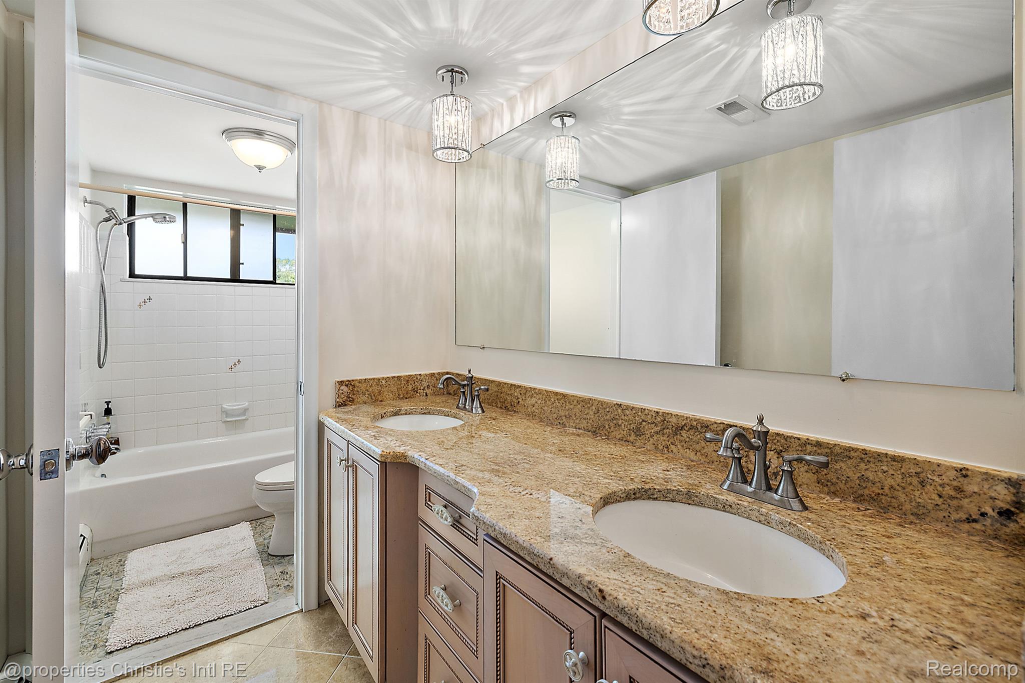 37337 LAKESHORE Drive