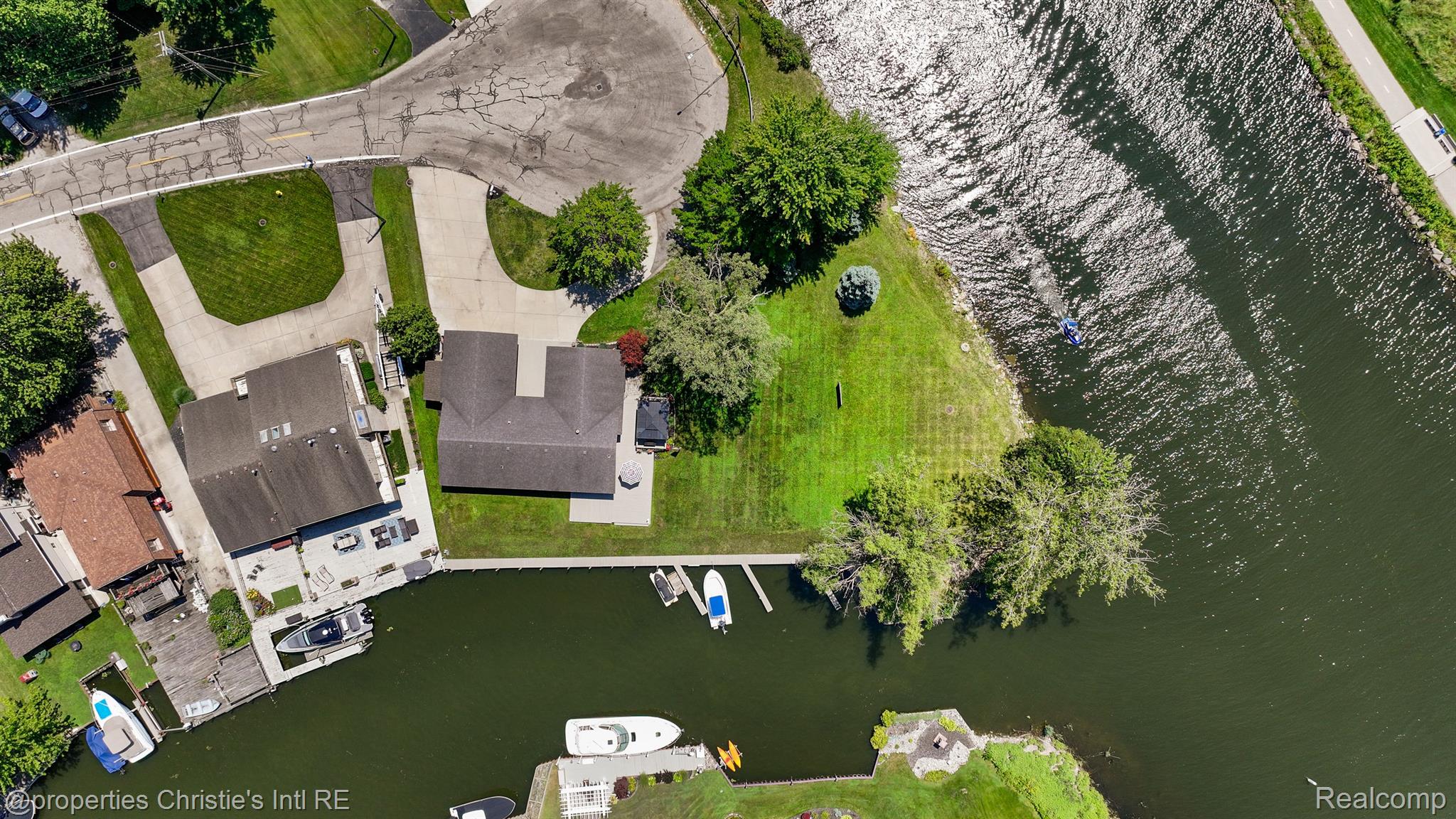 37337 LAKESHORE Drive