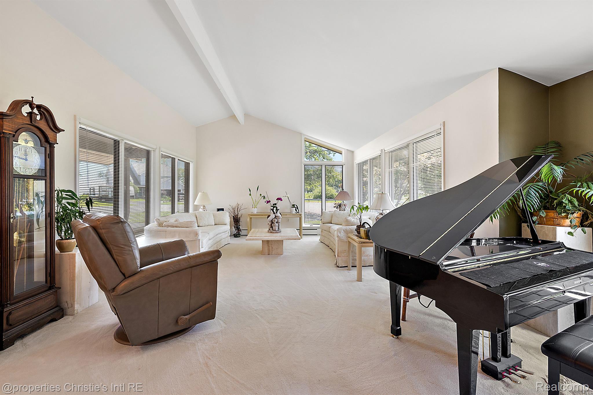37337 LAKESHORE Drive