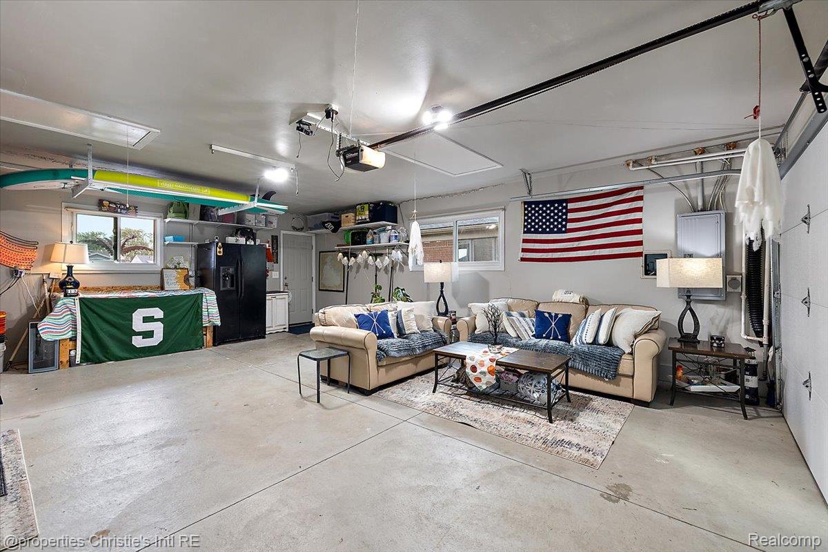 39470 Venetian Drive