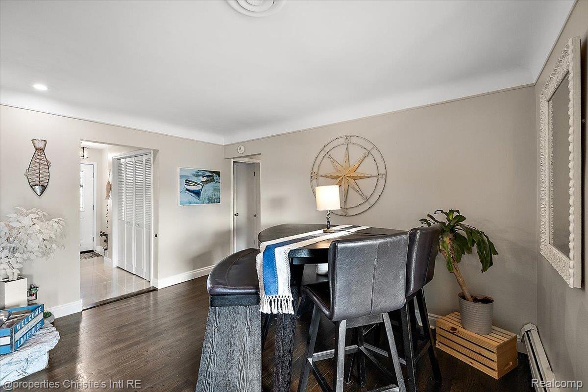 39470 Venetian Drive