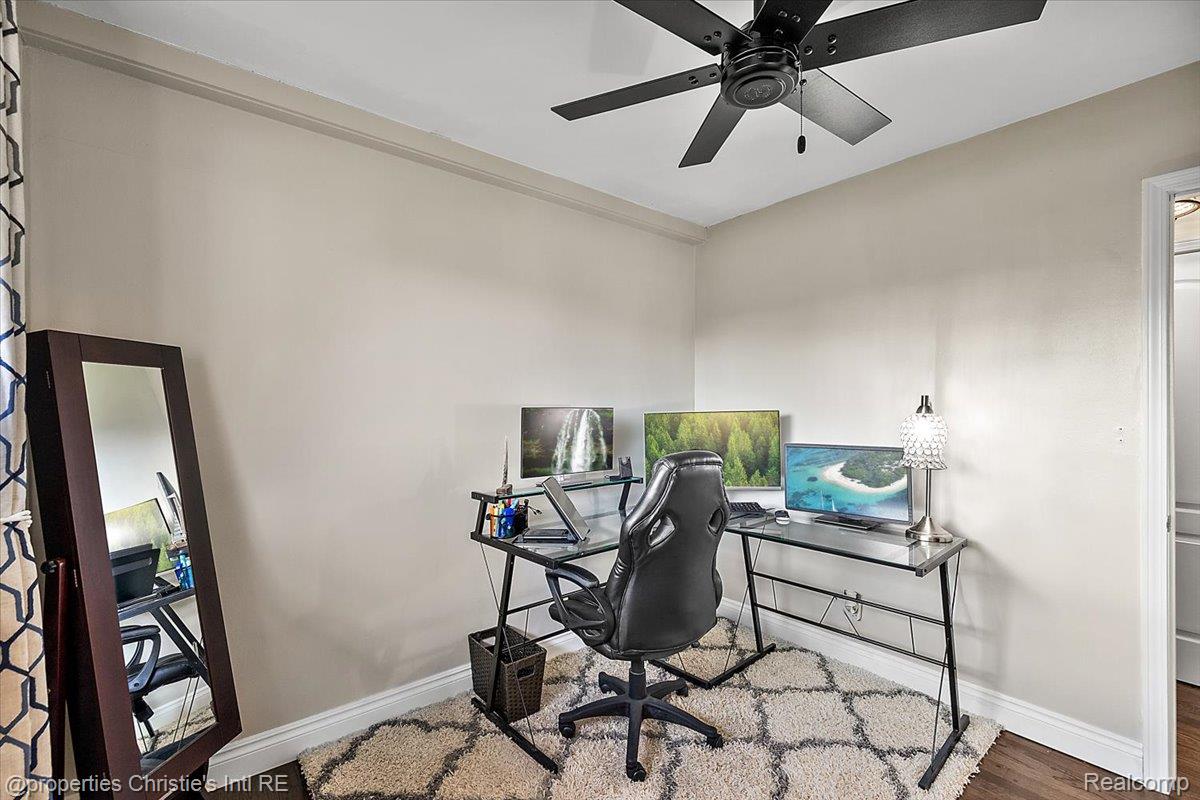 39470 Venetian Drive