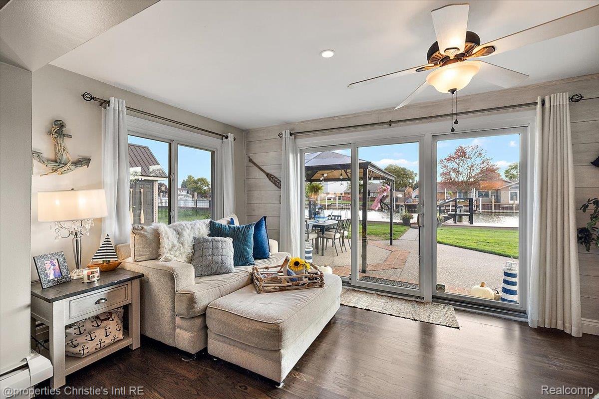 39470 Venetian Drive