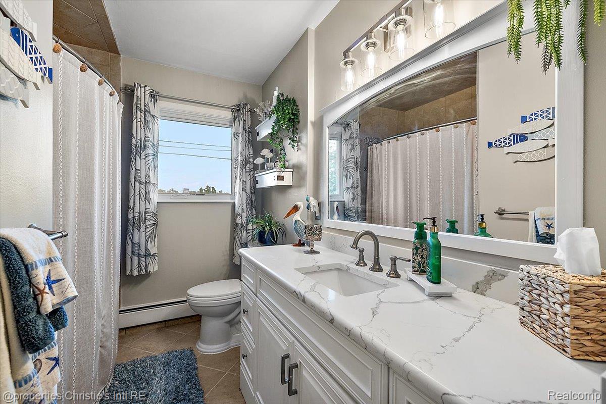 39470 Venetian Drive