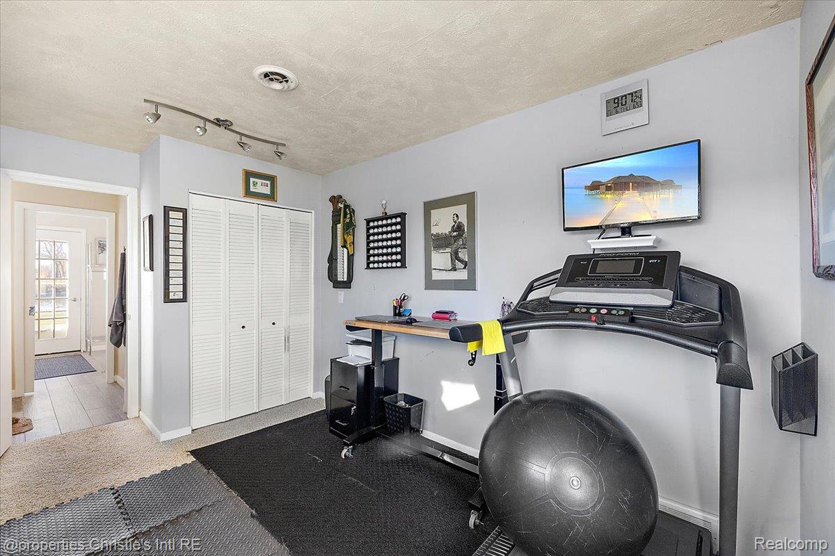 38695 Venetian Drive