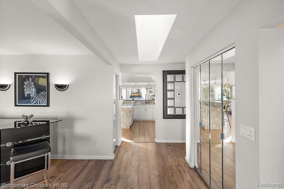 38695 Venetian Drive