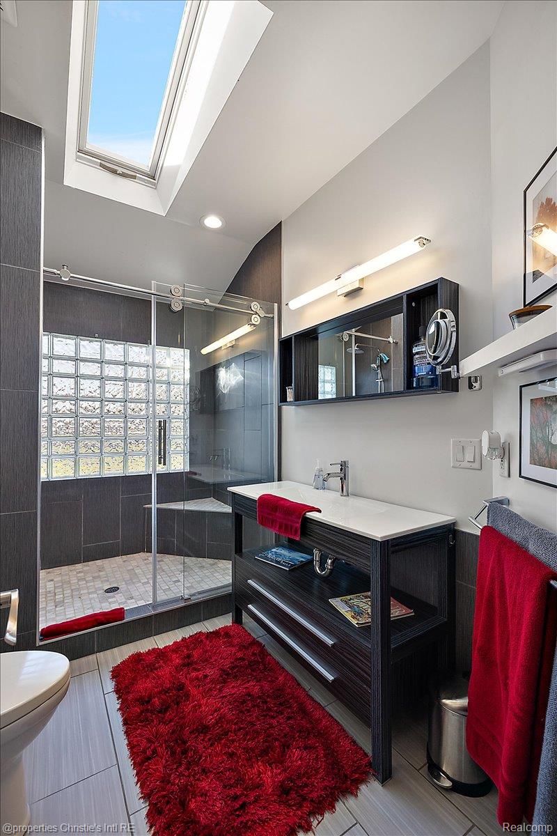 38695 Venetian Drive