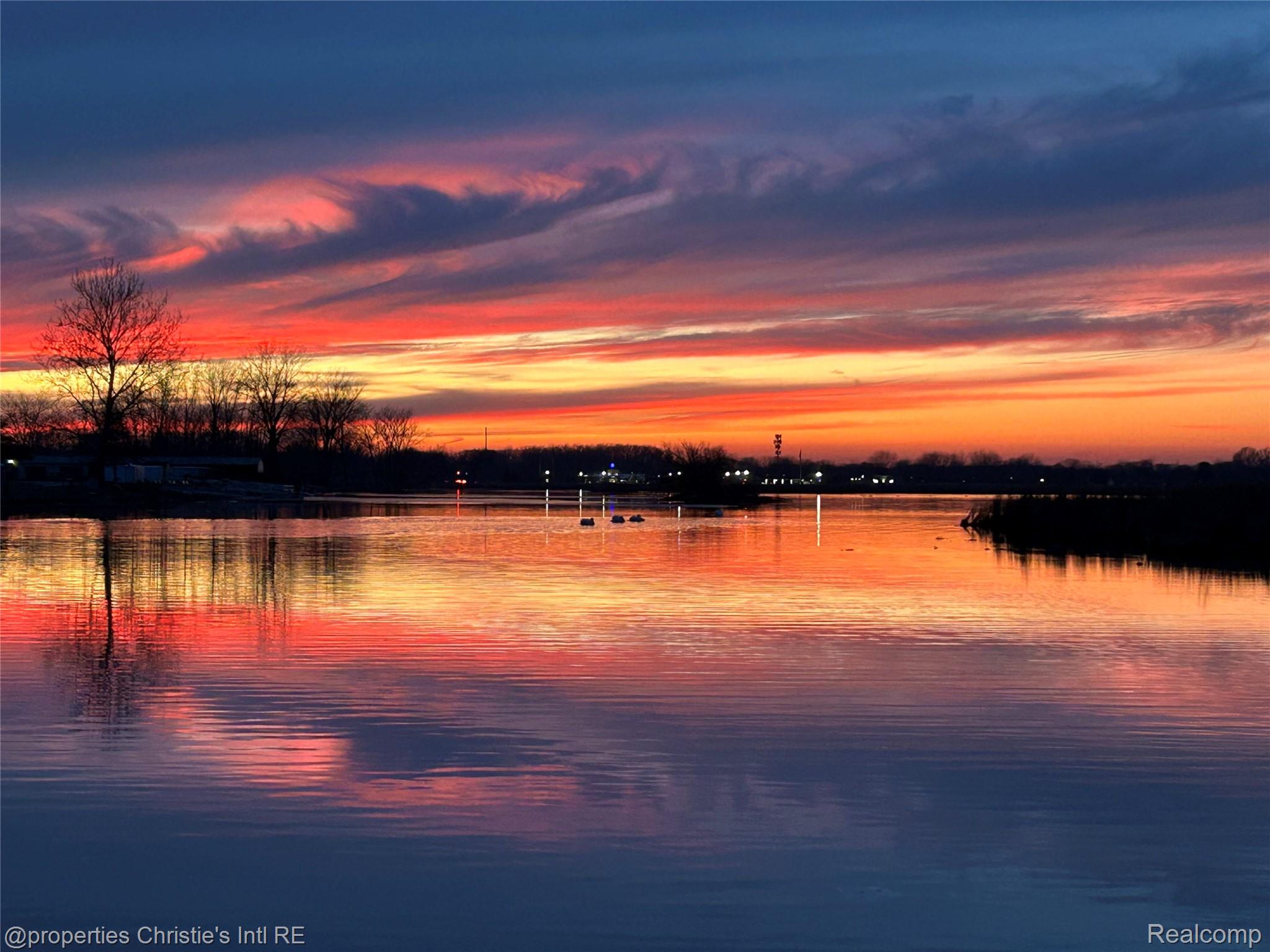 38695 Venetian Drive