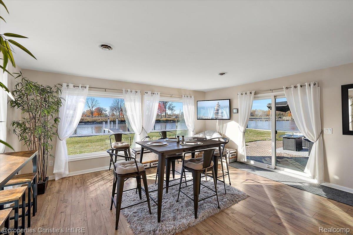 38695 Venetian Drive