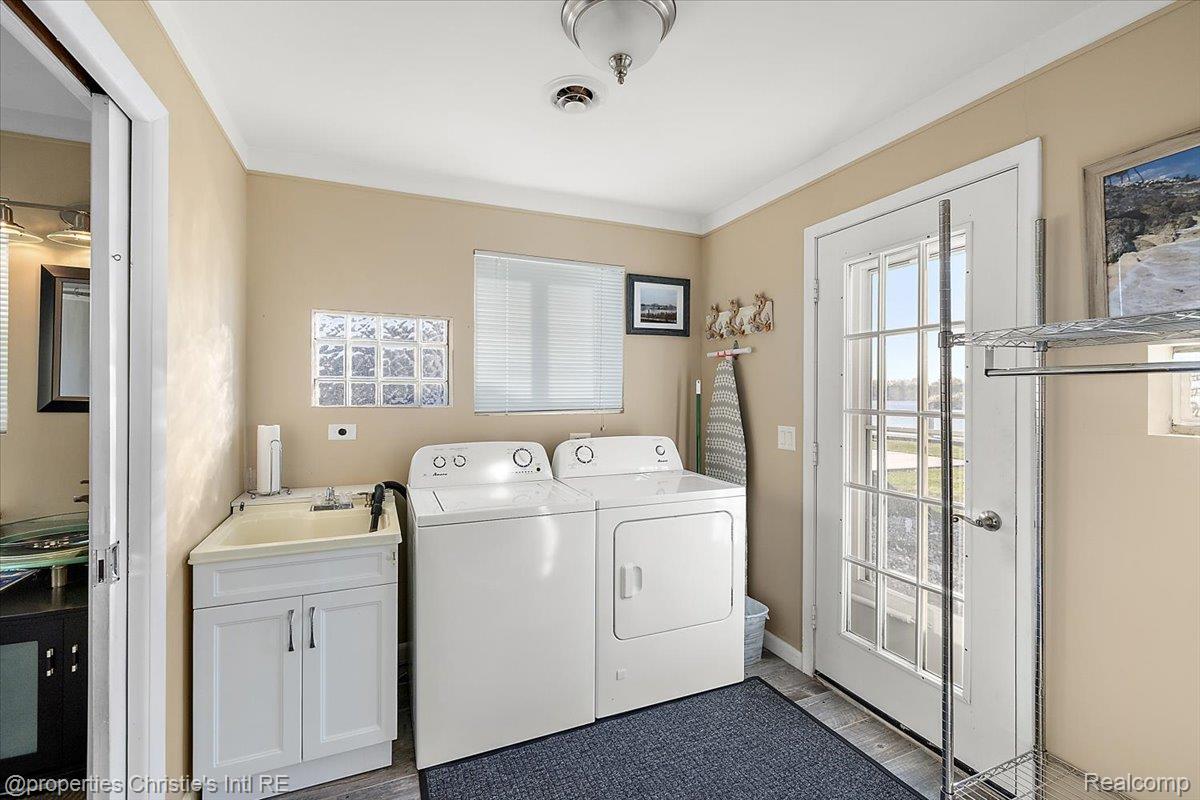 38695 Venetian Drive