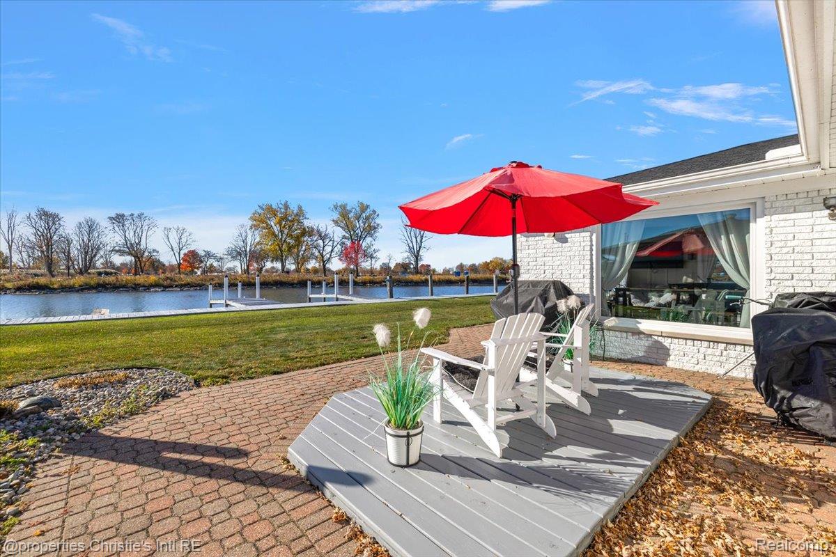 38695 Venetian Drive