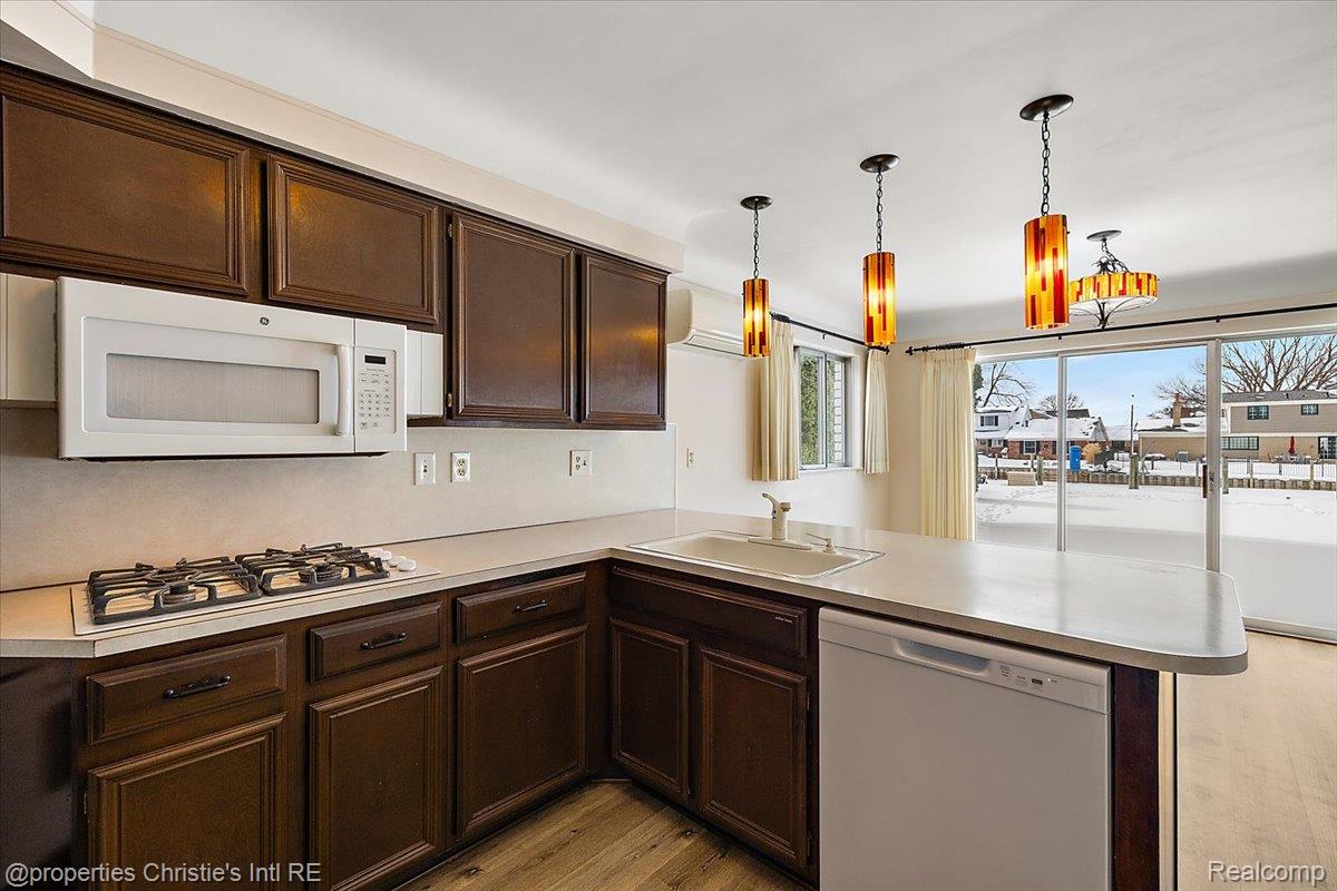 39375 E Archer Drive