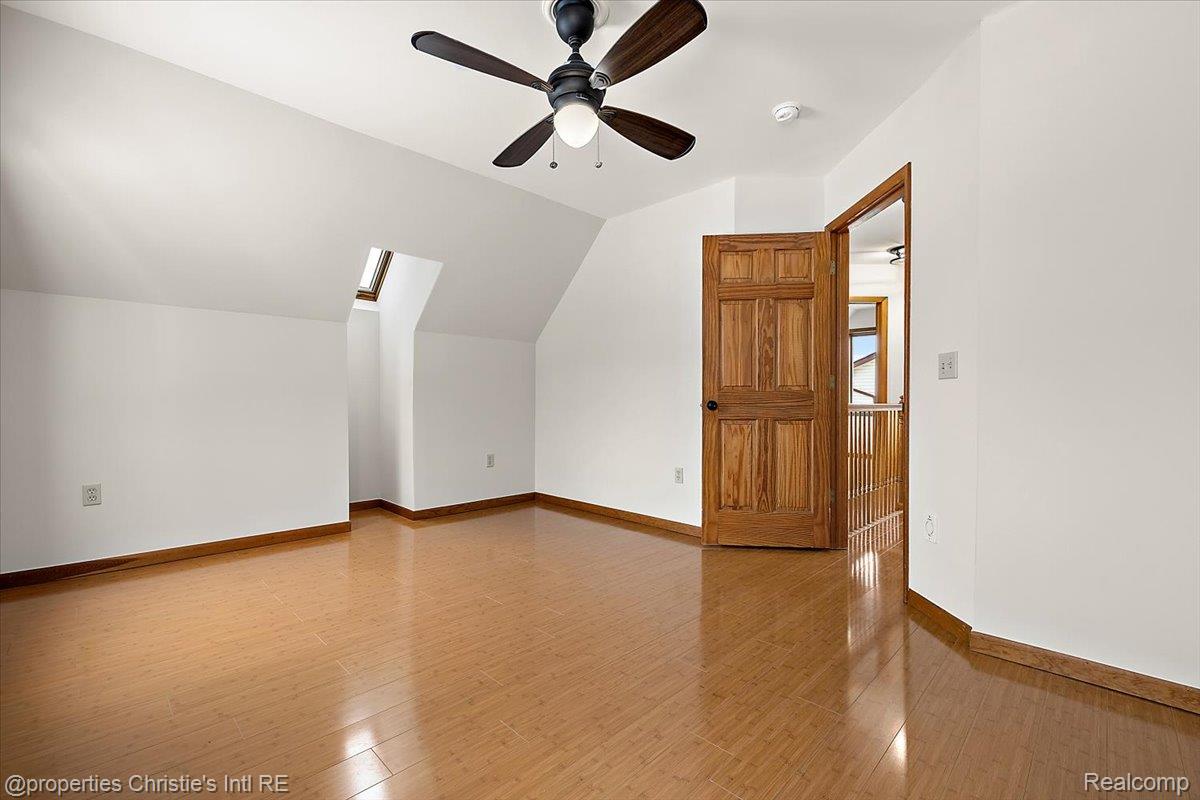 15850 Edsel Drive