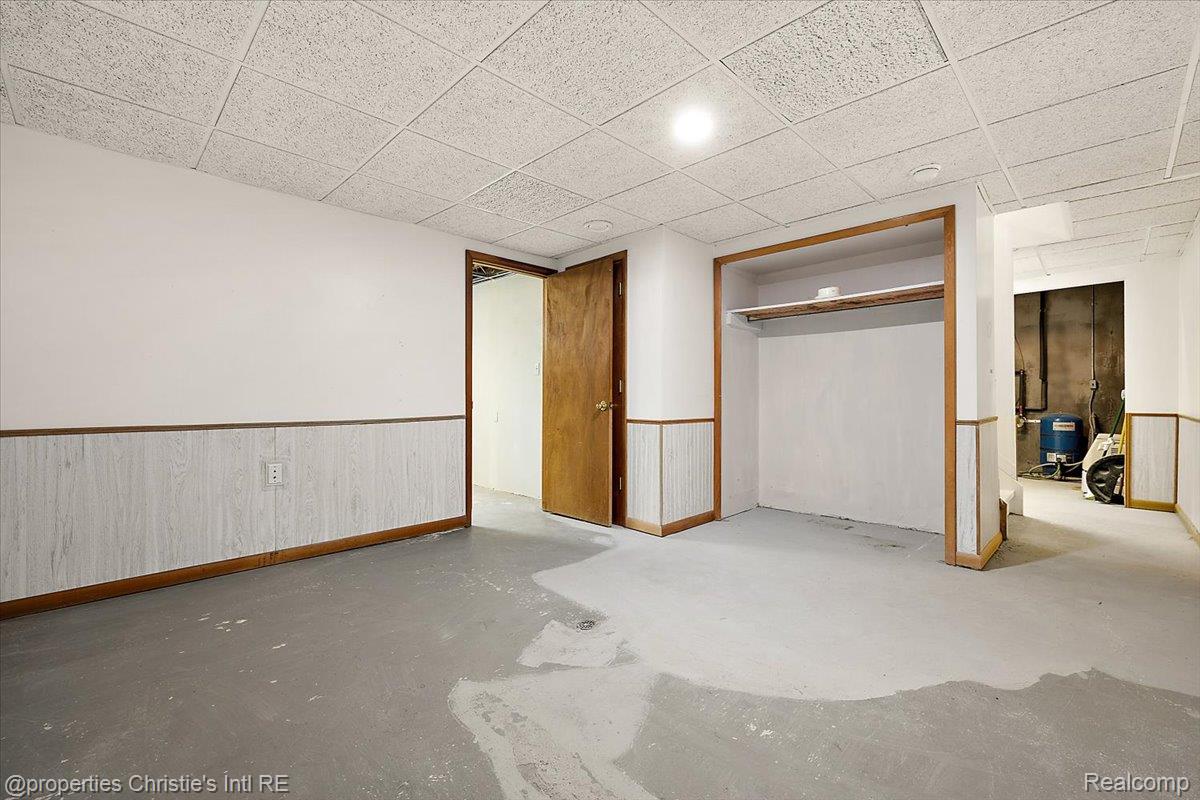 15850 Edsel Drive