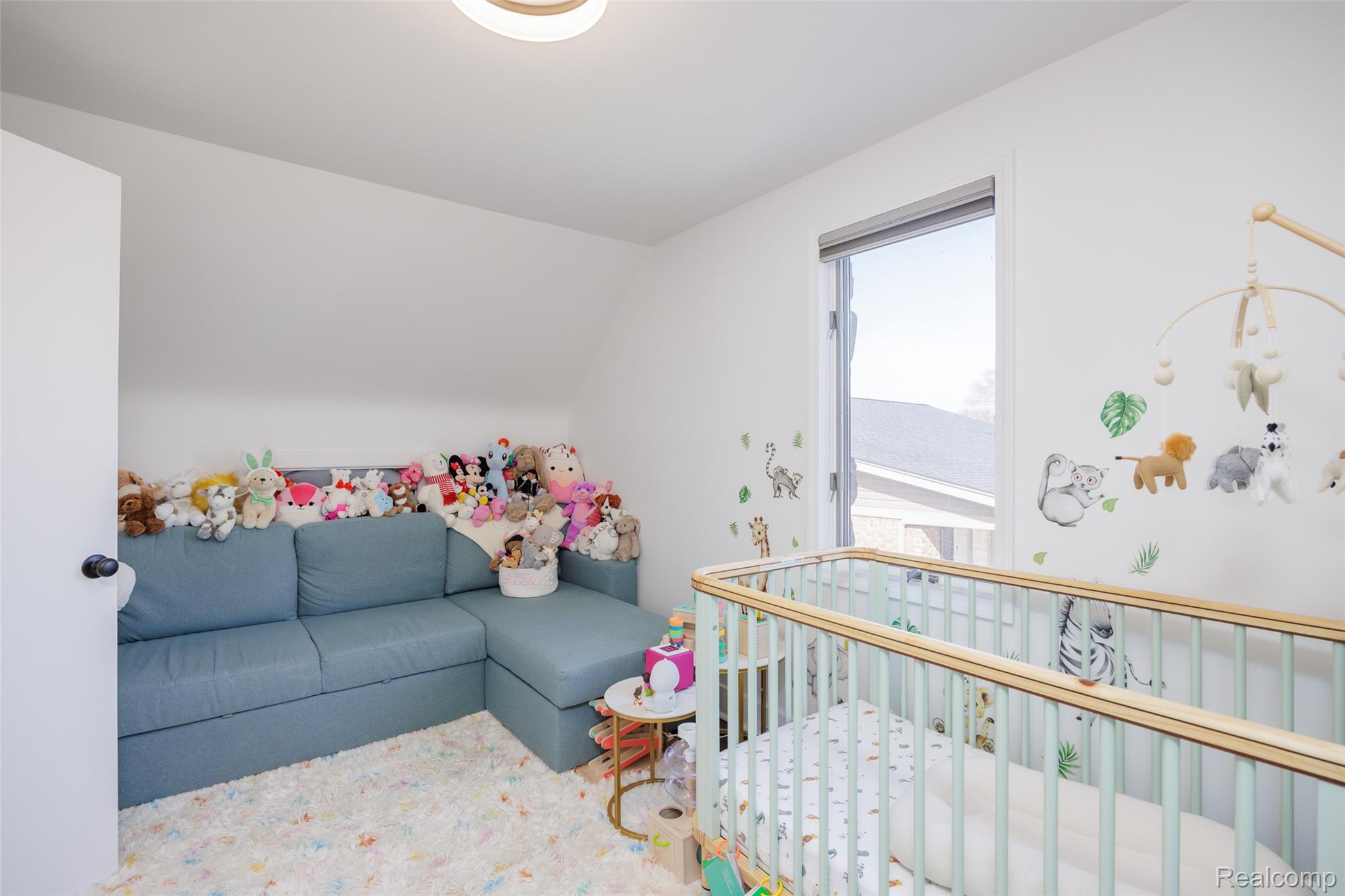 39401 Lakeshore Drive