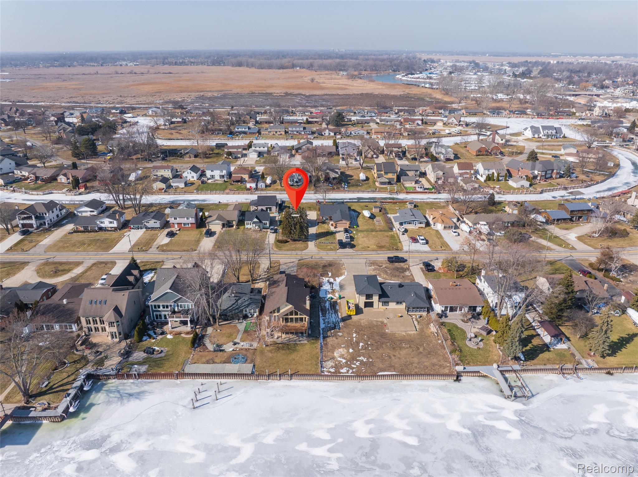 39401 Lakeshore Drive
