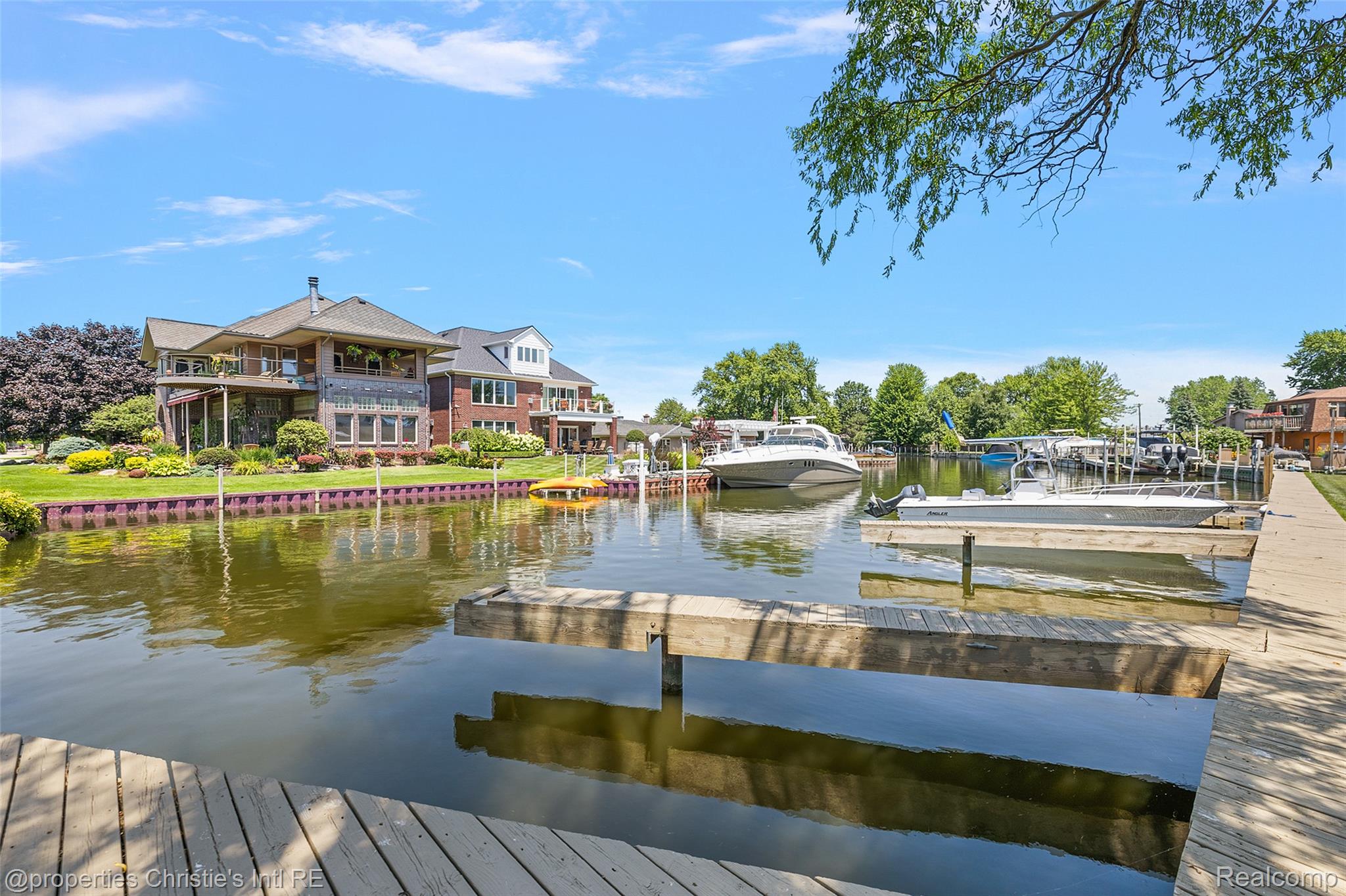 37337 LAKESHORE Drive