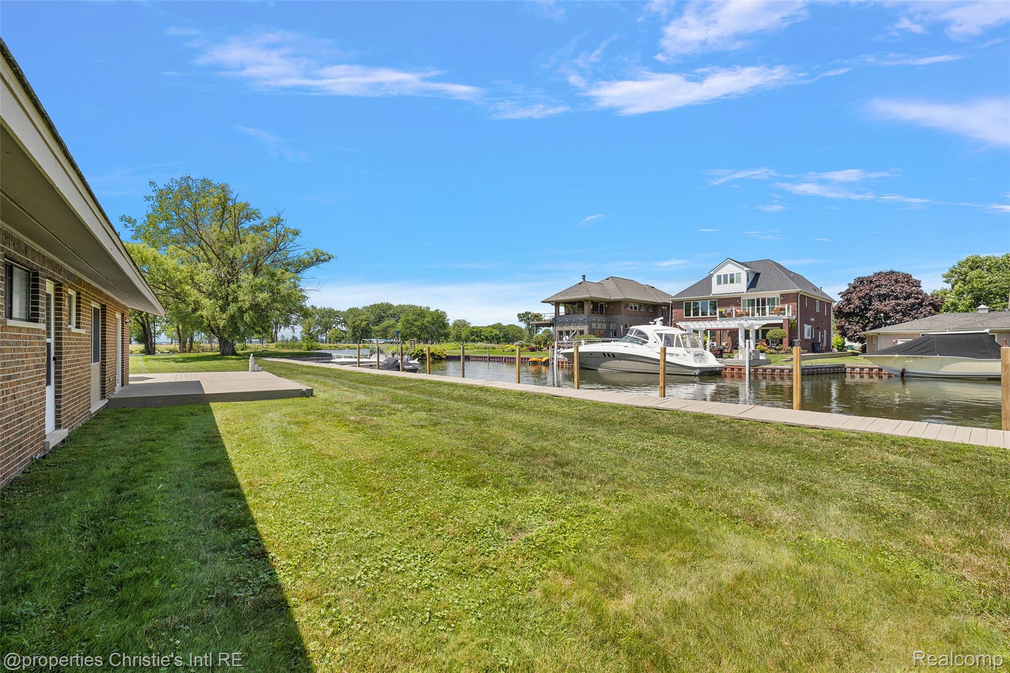 37337 LAKESHORE Drive