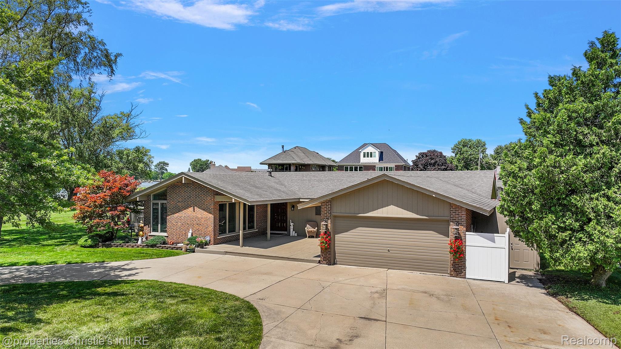 37337 LAKESHORE Drive