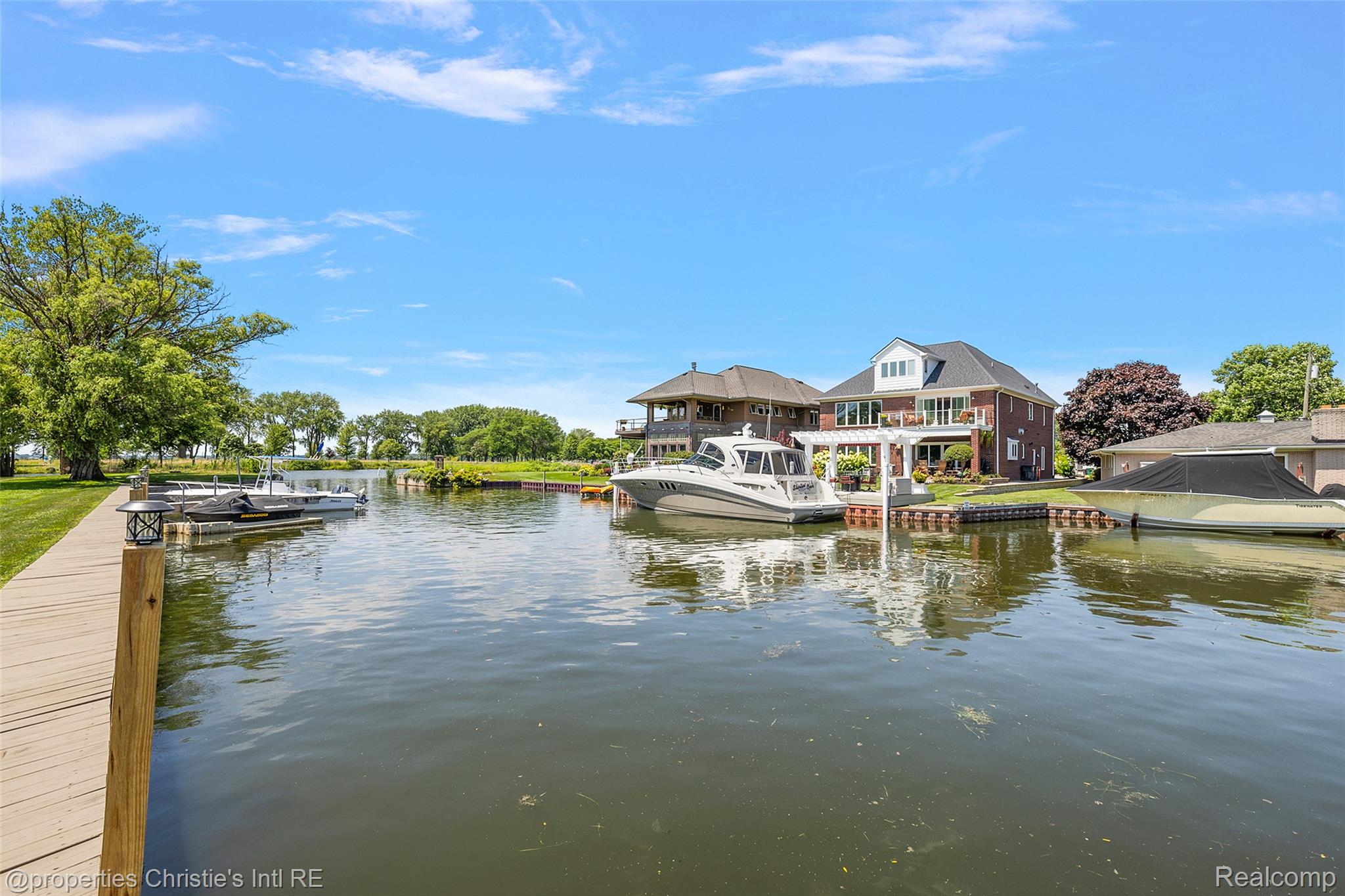 37337 LAKESHORE Drive