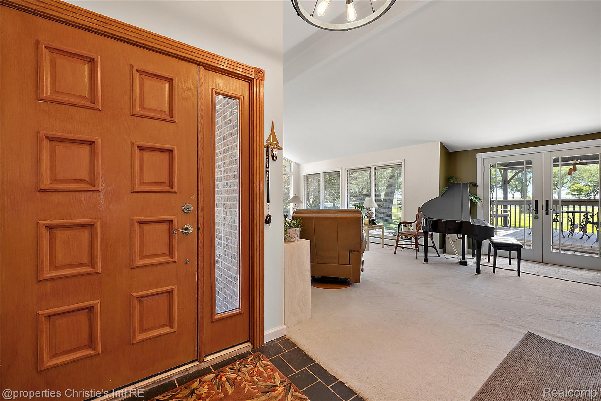 37337 LAKESHORE Drive