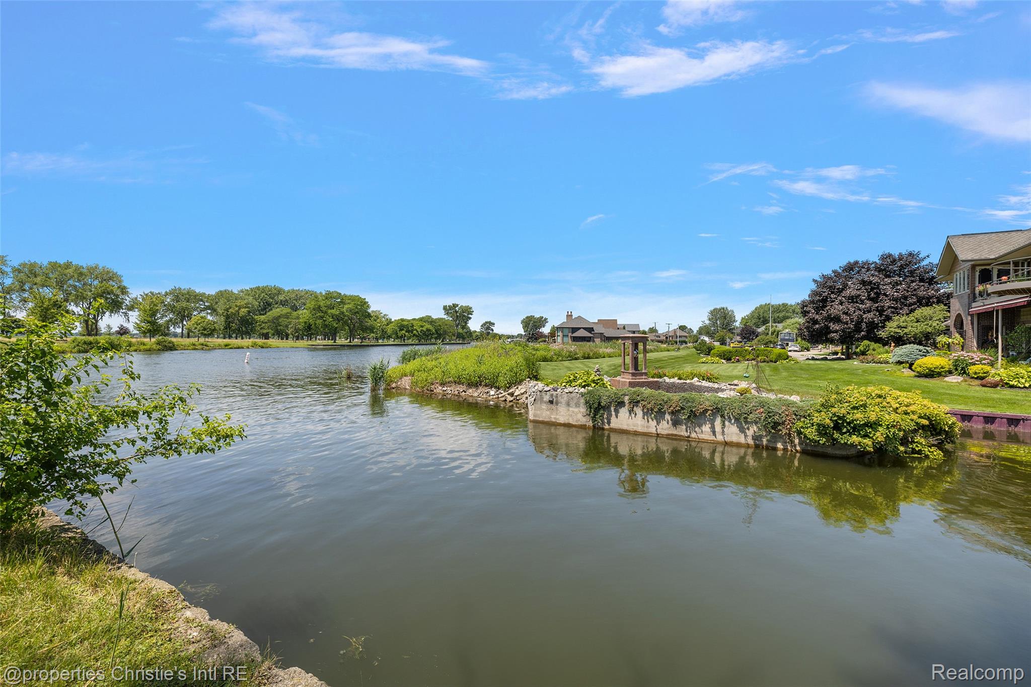 37337 LAKESHORE Drive