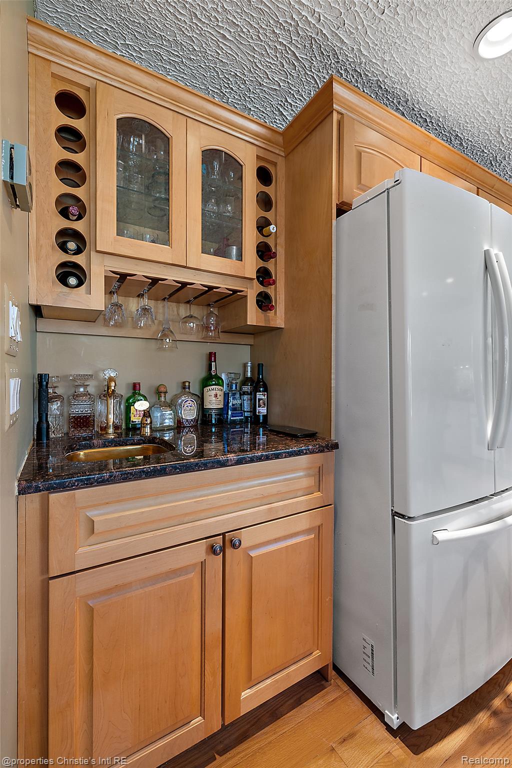 37337 LAKESHORE Drive