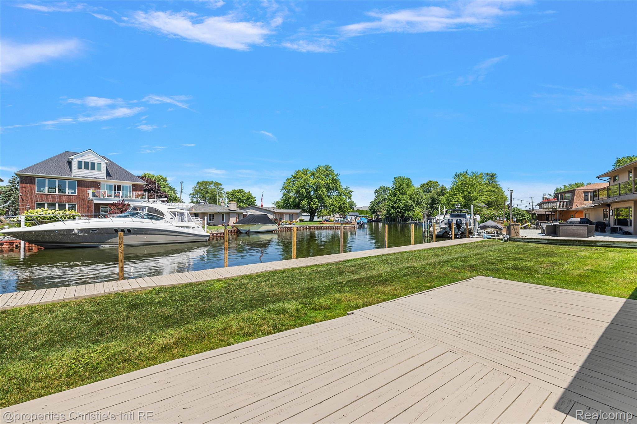 37337 LAKESHORE Drive