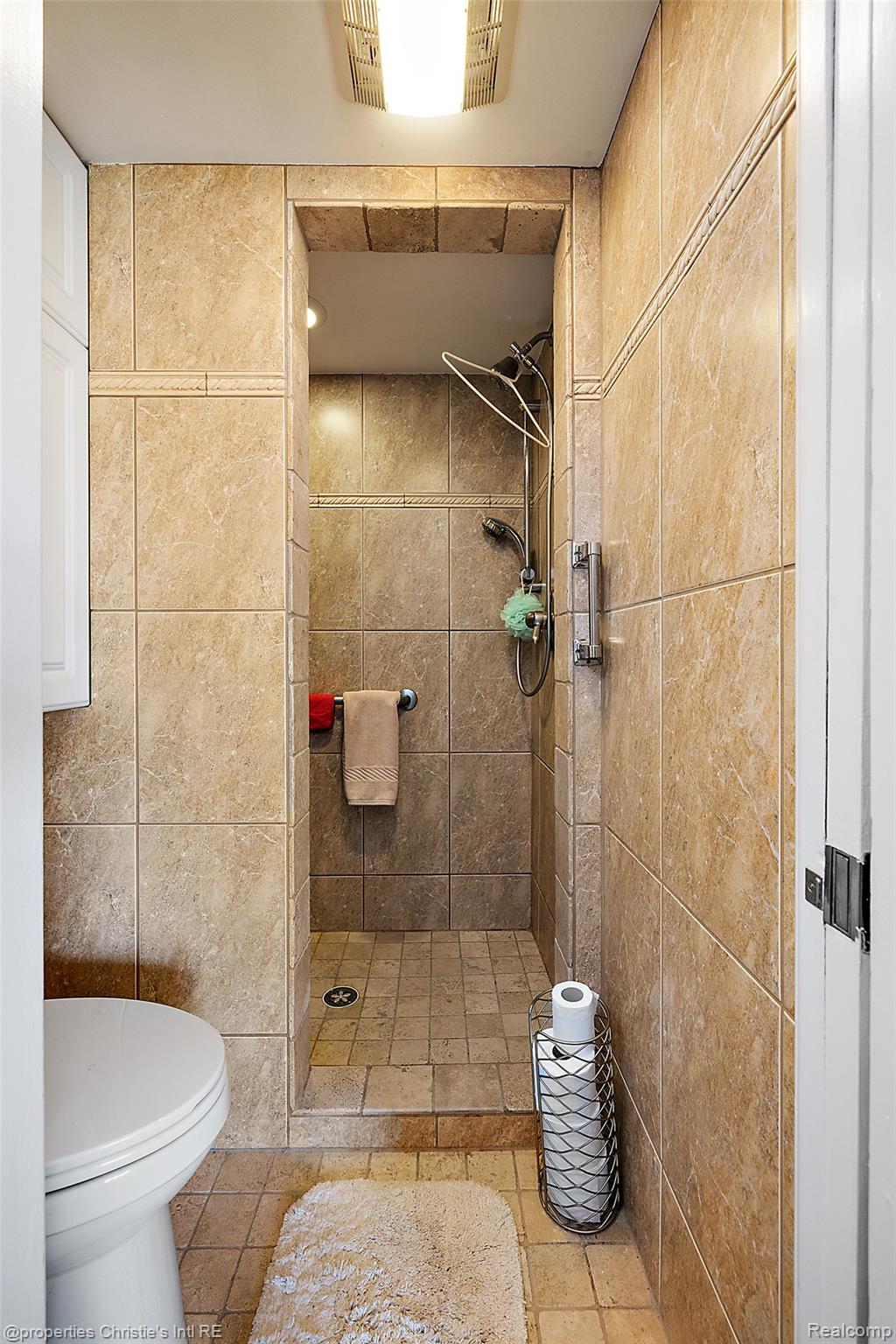 37337 LAKESHORE Drive