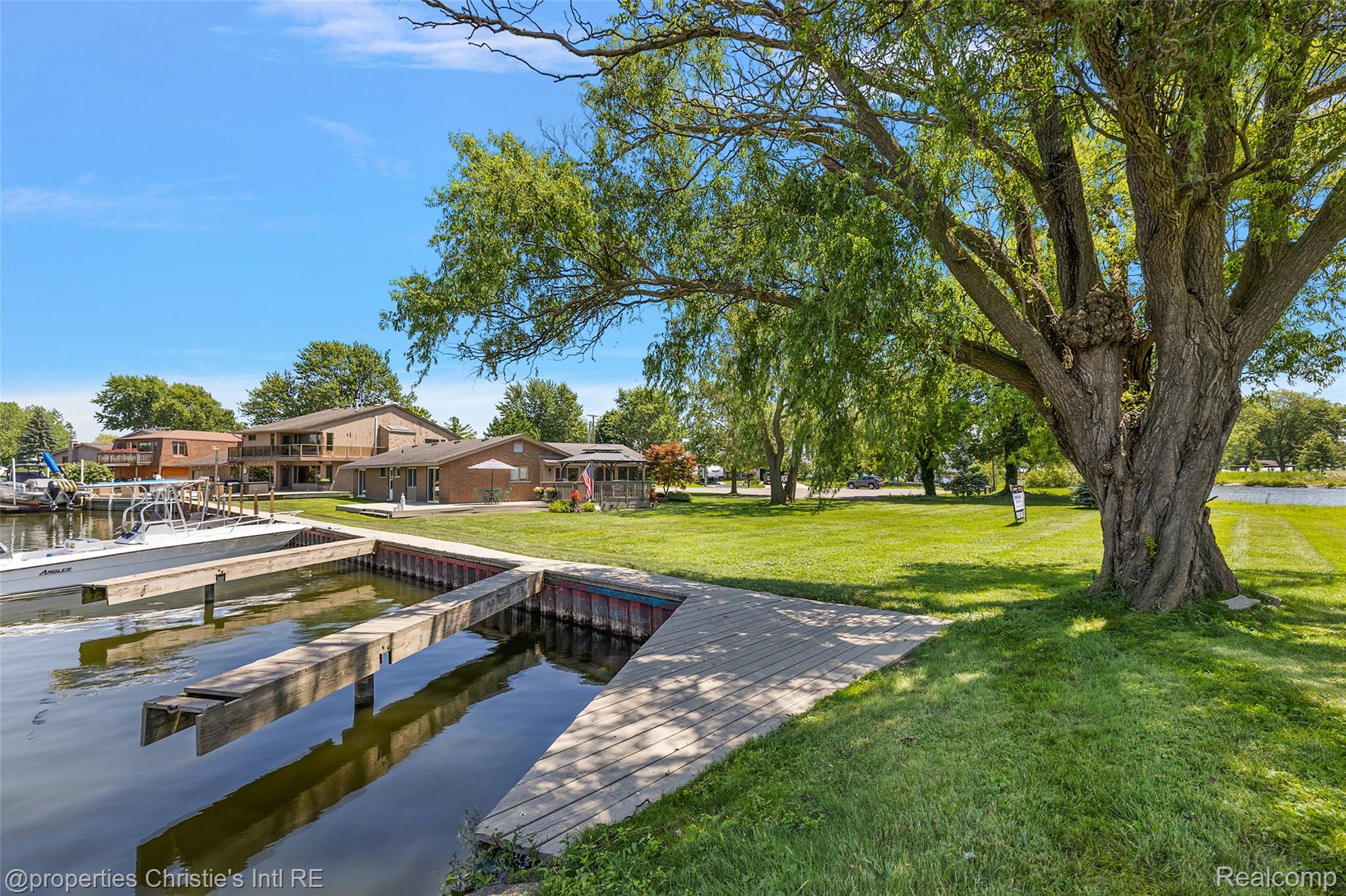 37337 LAKESHORE Drive