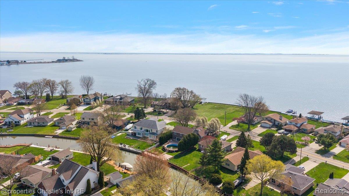 39173 Lakeshore Drive