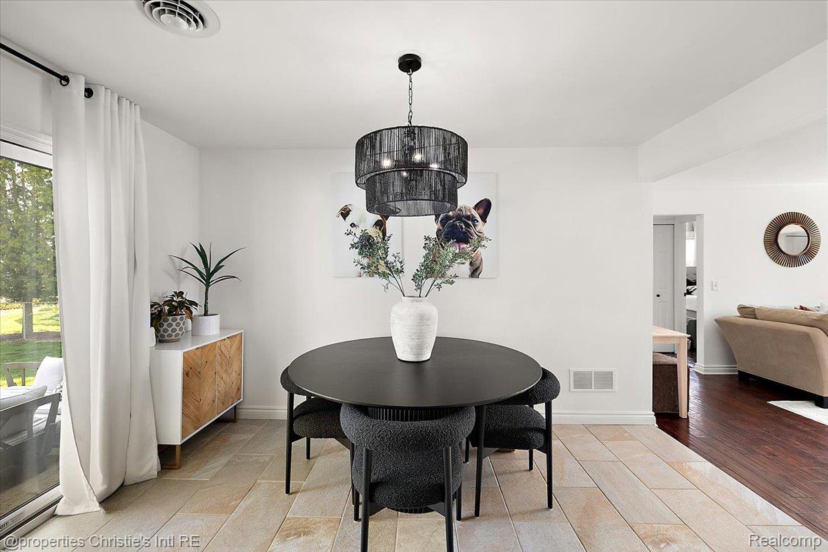 39173 Lakeshore Drive