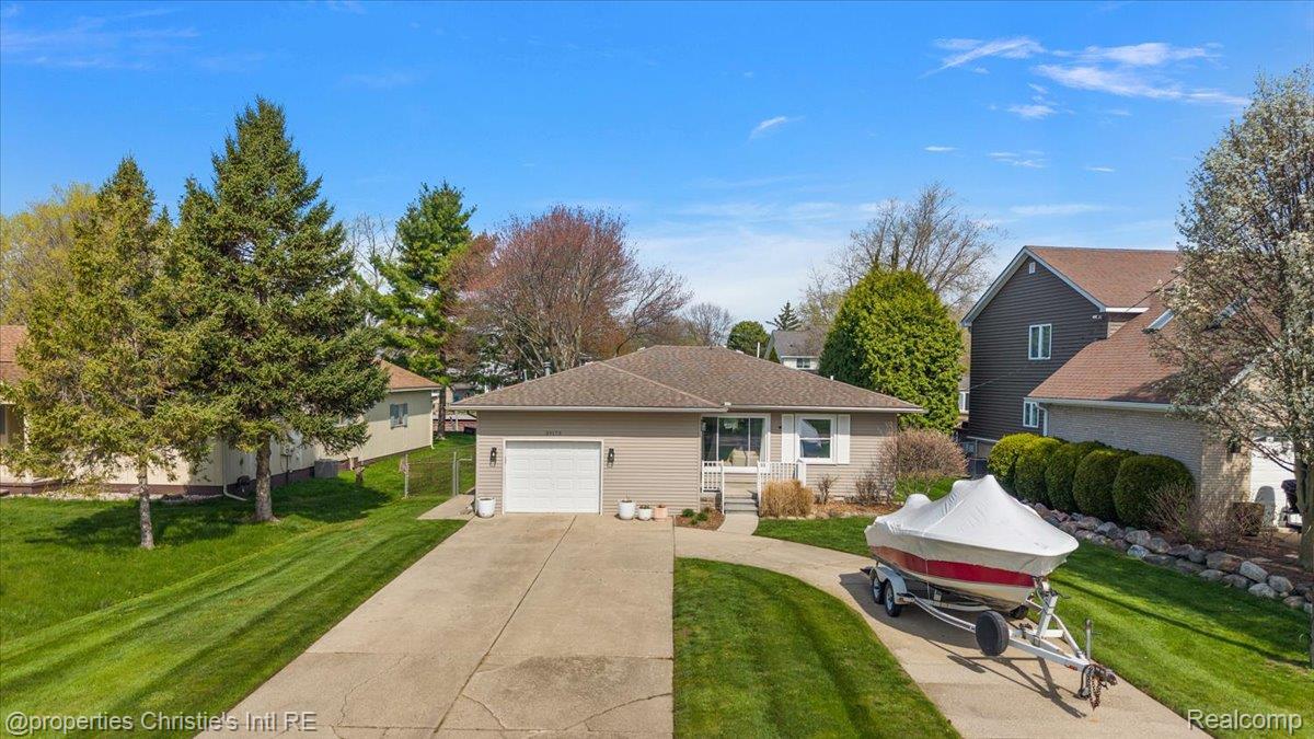 39173 Lakeshore Drive