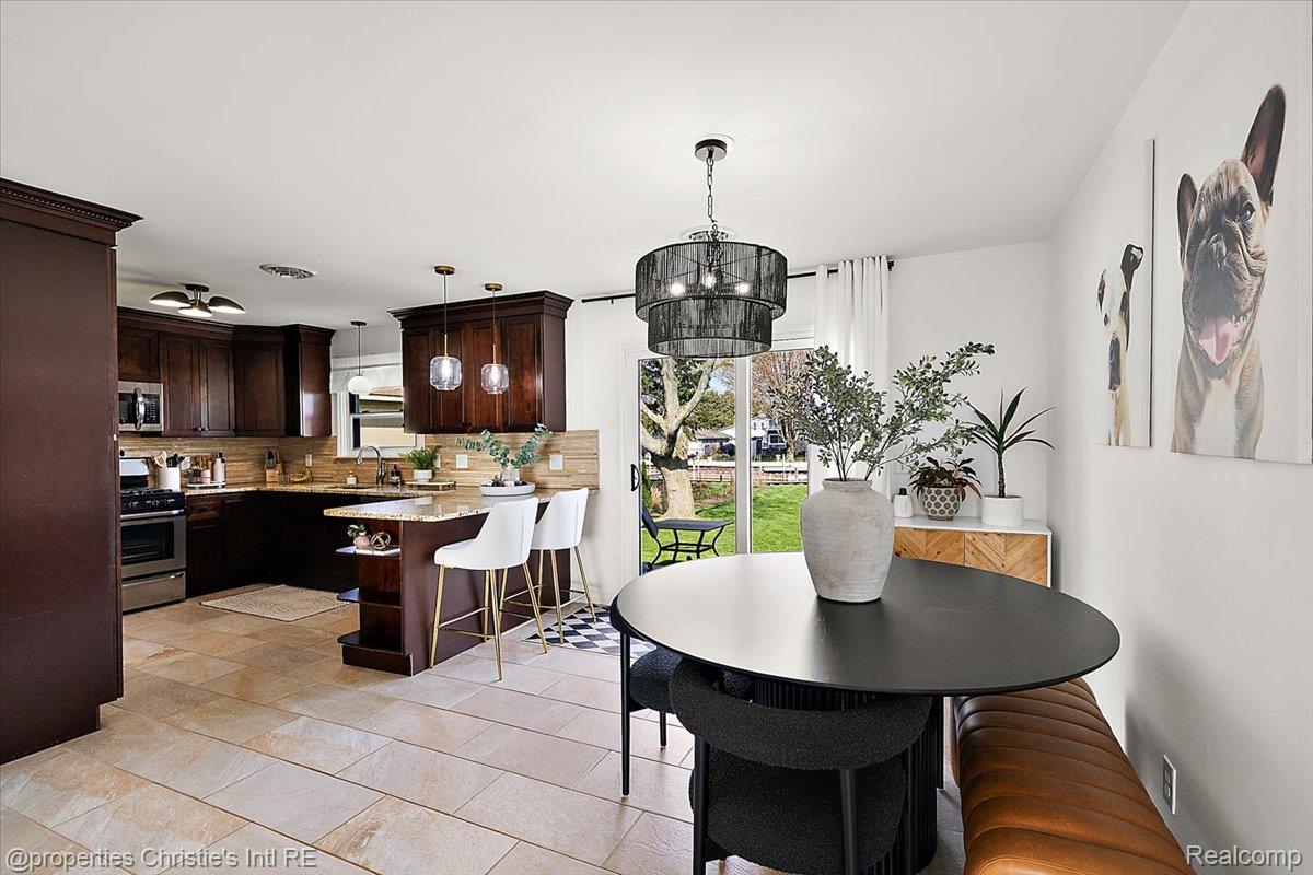 39173 Lakeshore Drive