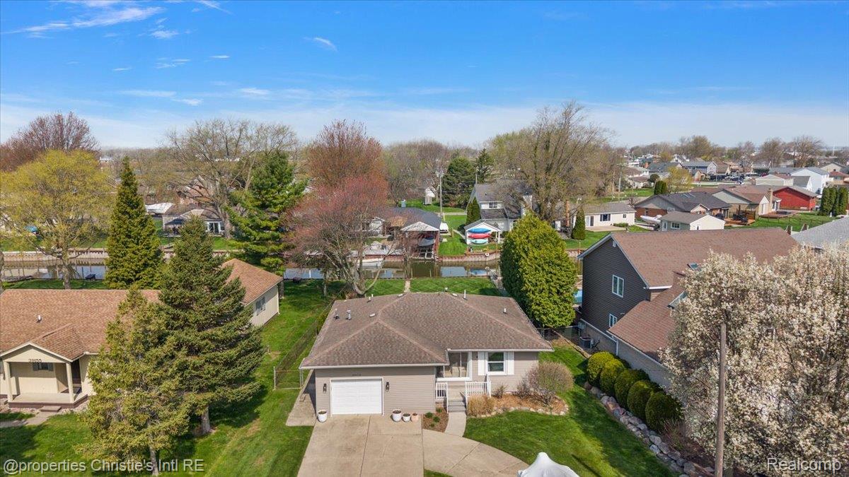 39173 Lakeshore Drive