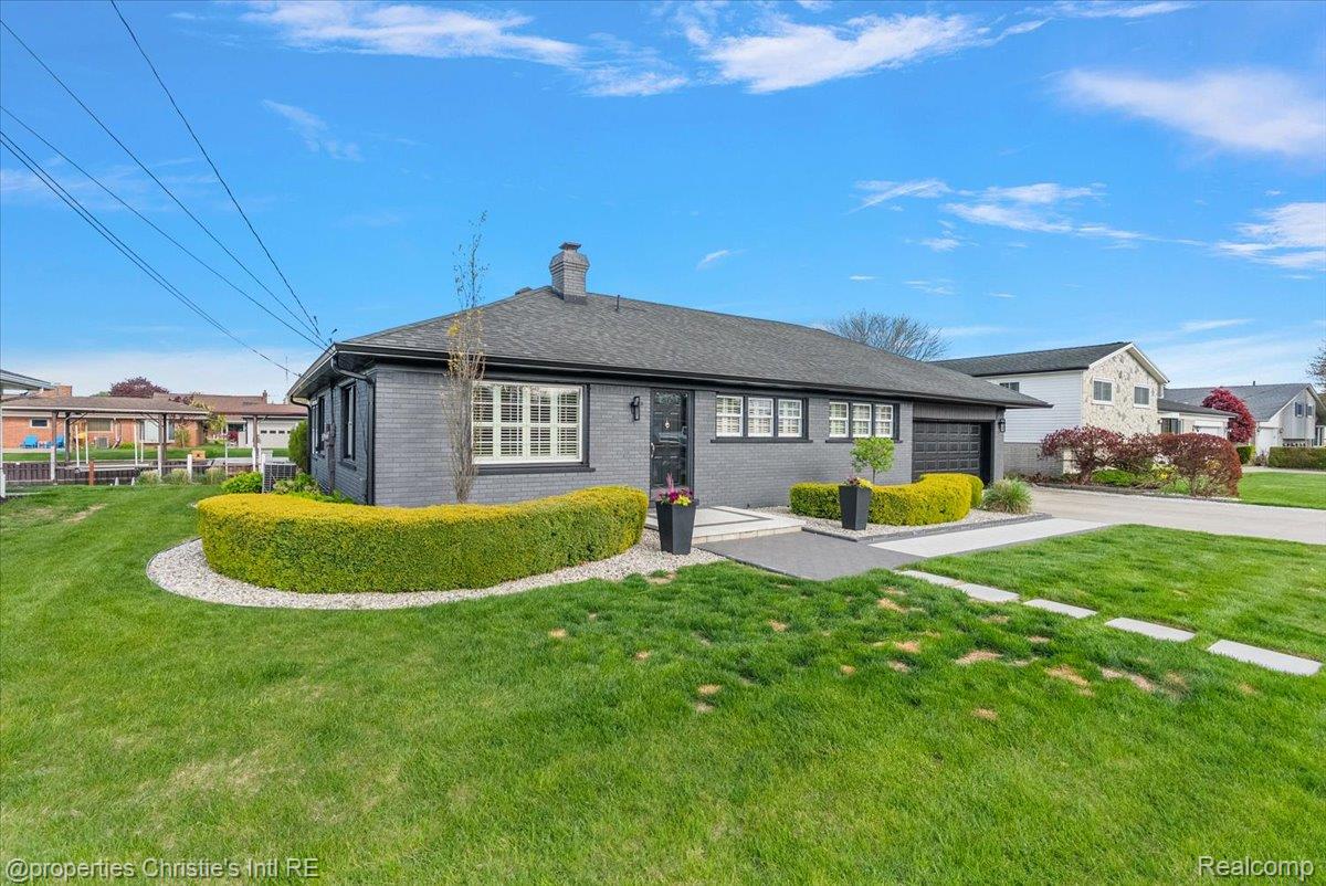 37912 Pointe Rosa Street