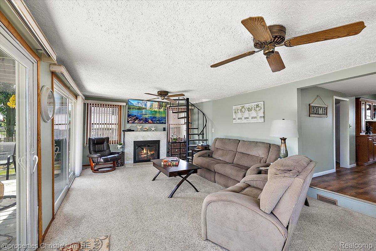 29682 Old North River Road
