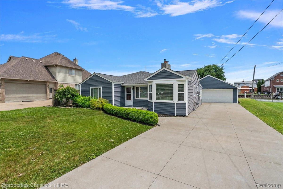 37510 Lakeville Street