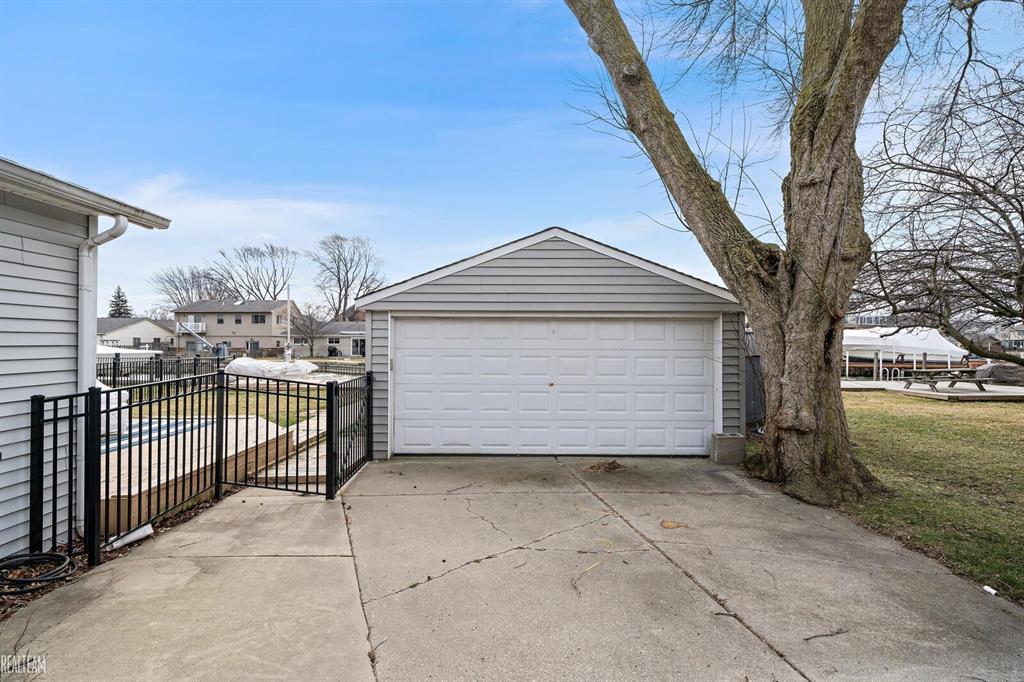 38238 Huron Pointe Drive